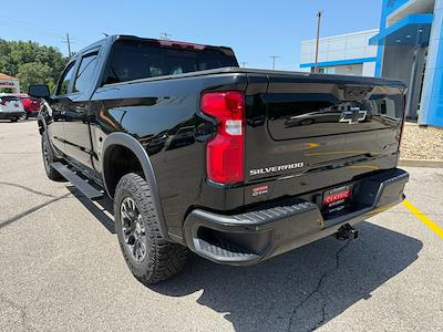 2022 Chevrolet Silverado 1500 Crew Cab 4WD Pickup for sale #E24535A - photo 2