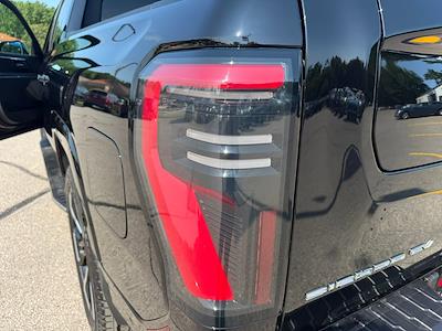 2025 GMC Sierra EV Crew Cab 4WD Pickup for sale #E24578 - photo 2