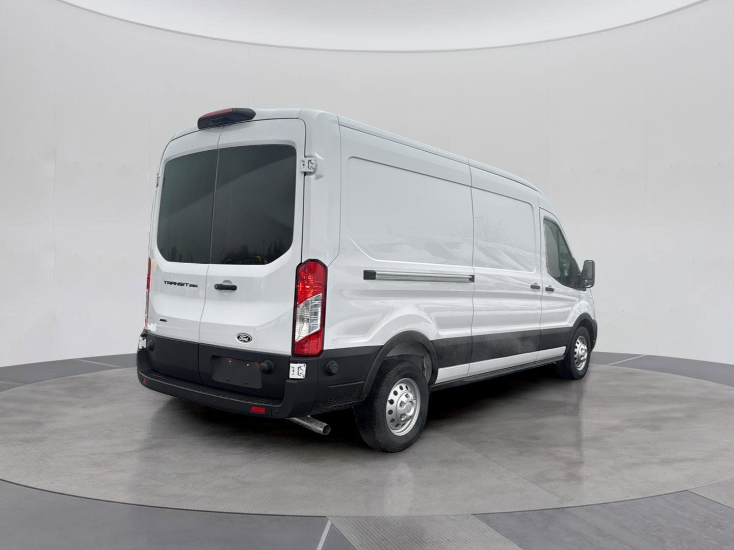 New 2026 Ford Transit 250 - photo 8