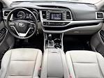 Used 2015 Toyota Highlander 4x4 SUV for sale #26773 - photo 17