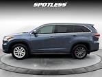 Used 2015 Toyota Highlander 4x4 SUV for sale #26773 - photo 5