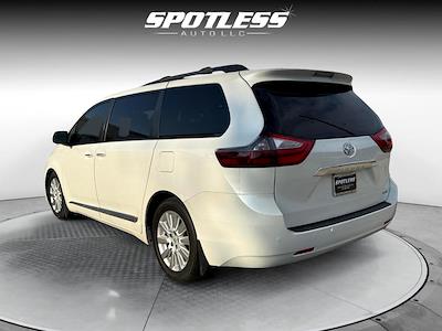 2016 Toyota Sienna 4x2 Minivan for sale #26363 - photo 2