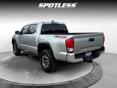 2017 Toyota Tacoma Double Cab 4x4 Pickup for sale #26529 - photo 2