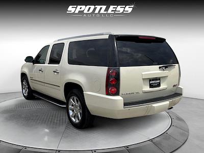 2014 GMC Yukon XL 4x4 SUV for sale #26617 - photo 2