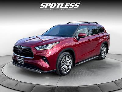 Used 2021 Toyota Highlander Platinum SUV for sale #26933 - photo 1