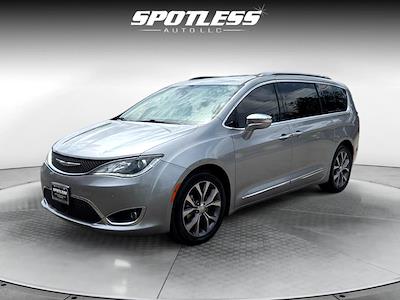 2017 Chrysler Pacifica FWD Minivan for sale #27166 - photo 1