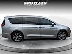 2017 Chrysler Pacifica FWD Minivan for sale #27166 - photo 7