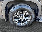 2017 Toyota Highlander 4x2 SUV for sale #27336 - photo 15