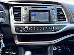 2017 Toyota Highlander 4x2 SUV for sale #27336 - photo 22