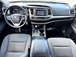 2017 Toyota Highlander 4x2 SUV for sale #27336 - photo 24