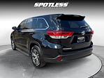 2017 Toyota Highlander 4x2 SUV for sale #27336 - photo 2