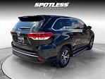 2017 Toyota Highlander 4x2 SUV for sale #27336 - photo 9