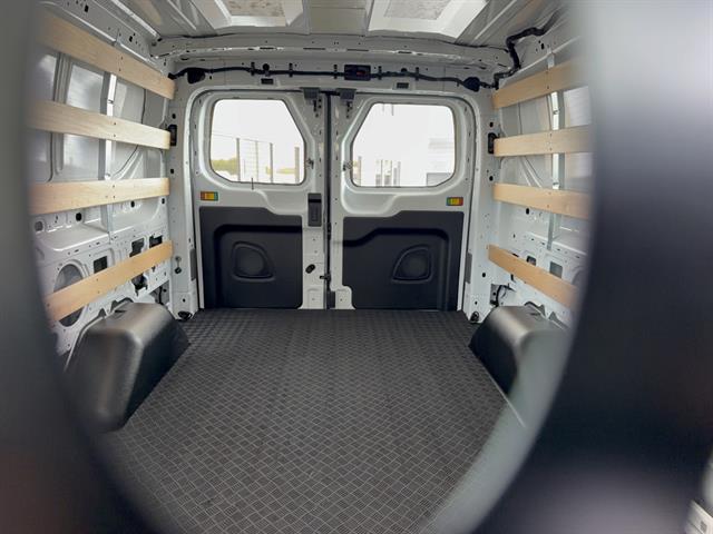 Used 2025 Ford Transit 250 - photo 29