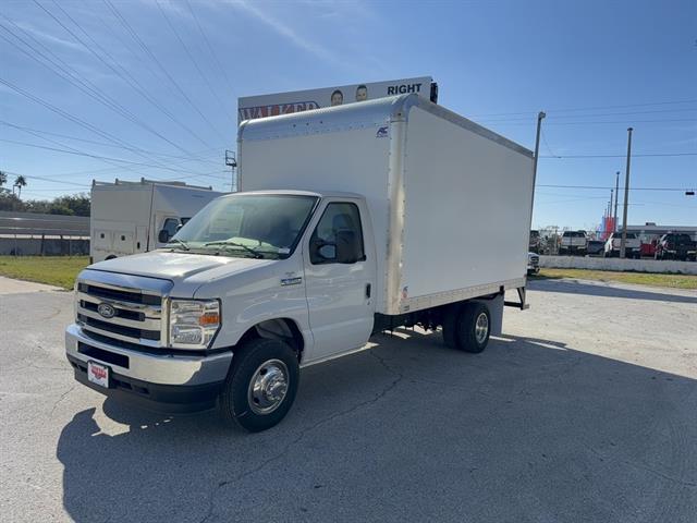 New 2026 Ford E-350 - photo 2