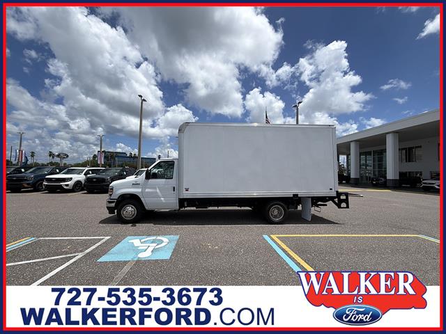 New 2027 Ford E-450 - photo 1