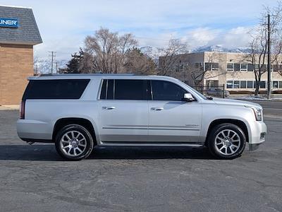 Used 2015 GMC Yukon XL - photo 1