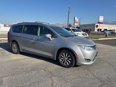 Used 2018 Chrysler Pacifica Touring L Minivan for sale #JR143989T - photo 2