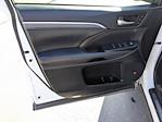 2019 Toyota Highlander AWD SUV for sale #KS947342G - photo 11