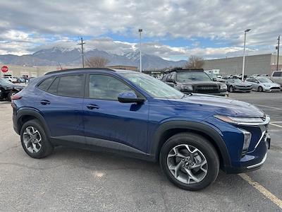 2024 Chevrolet Trax FWD SUV for sale #RC121735T - photo 2