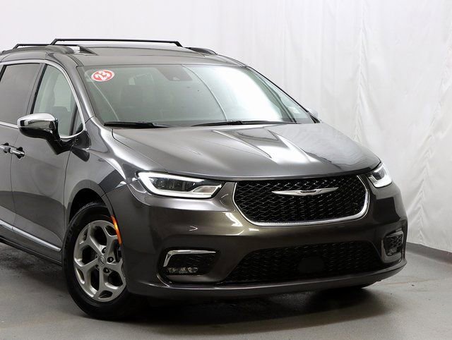Used 2023 Chrysler Pacifica - photo 7