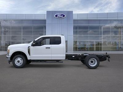 New 2025 Ford F-350 XL Super Cab 4WD Cab Chassis for sale #25P0298 - photo 1