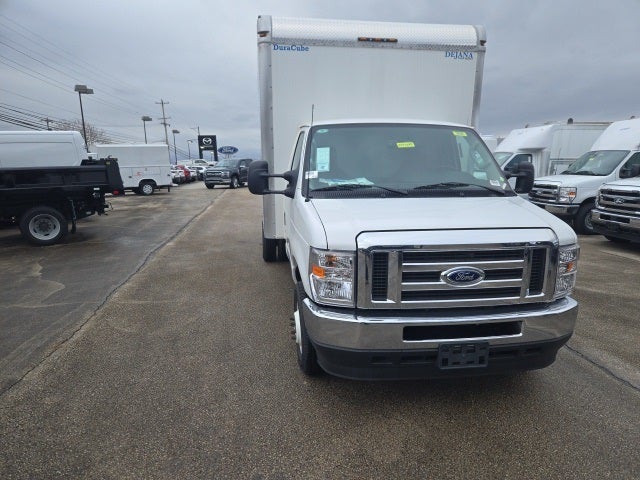 New 2025 Ford E-450 - photo 51