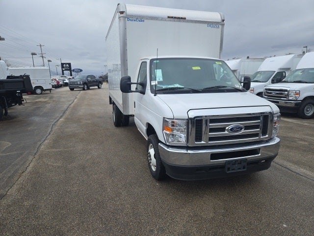 New 2025 Ford E-450 - photo 52
