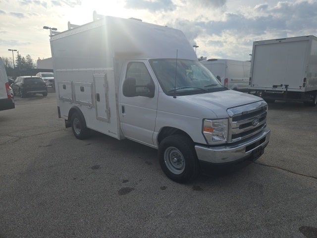 New 2026 Ford E-350 - photo 74