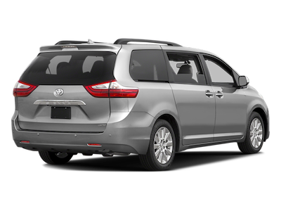 Used 2016 Toyota Sienna - photo 1