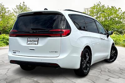 2025 Chrysler Pacifica FWD Minivan for sale #DP35135 - photo 2