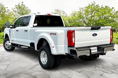 New 2025 Ford F-350 XLT Crew Cab 4WD DRW Pickup for sale #UR0316 - photo 2