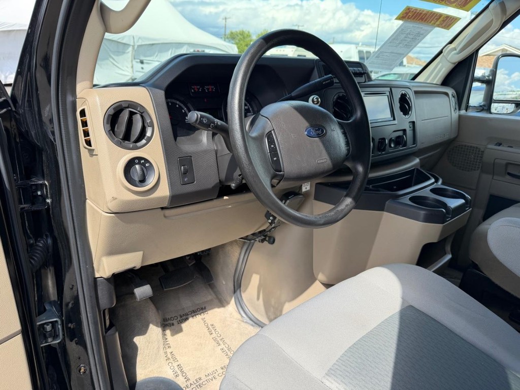 Used 2014 Ford E-350 - photo 18