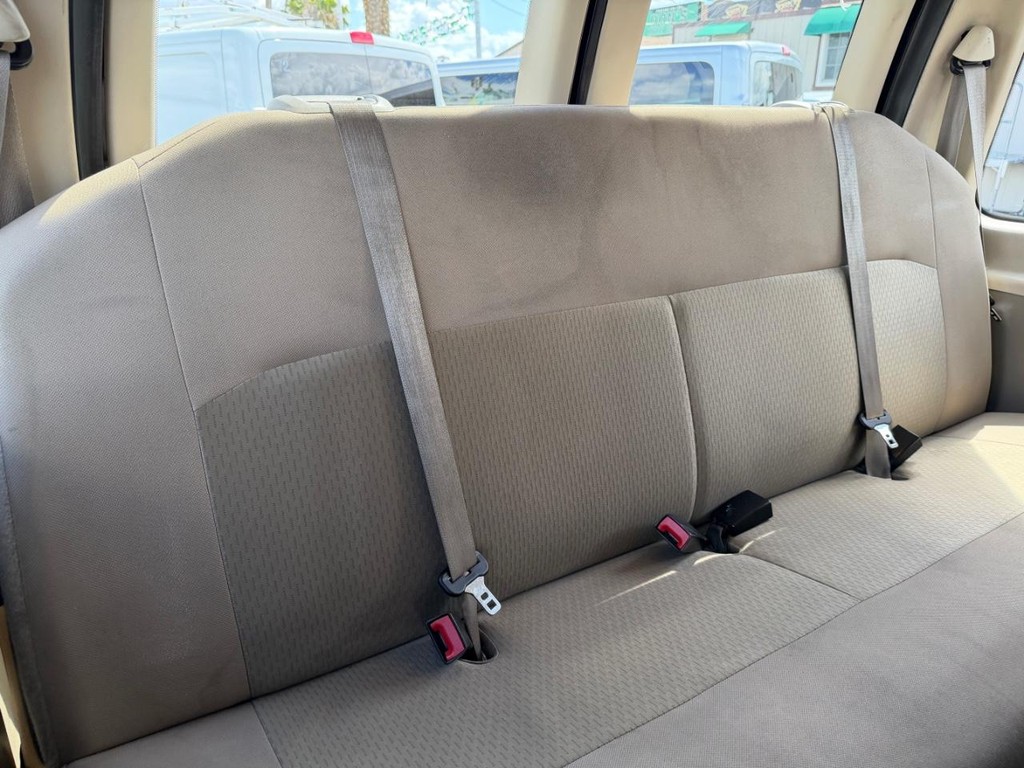 Used 2014 Ford E-350 - photo 41