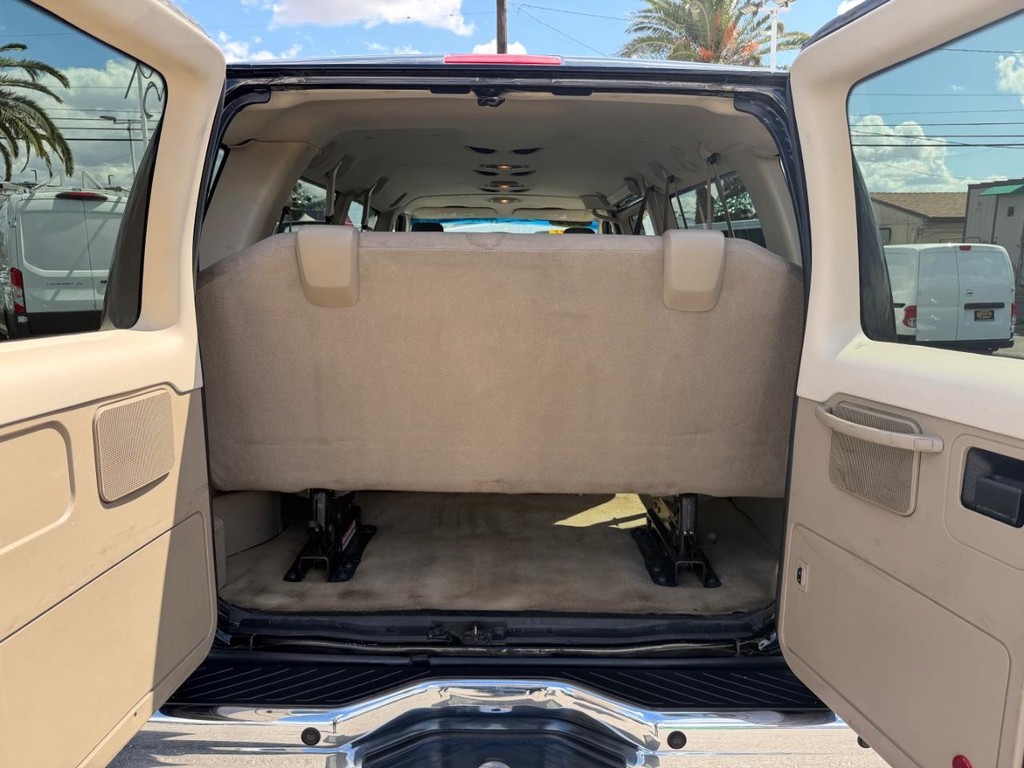 Used 2014 Ford E-350 - photo 45