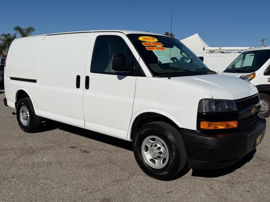 Used 2019 Chevrolet Express 2500 - photo 5