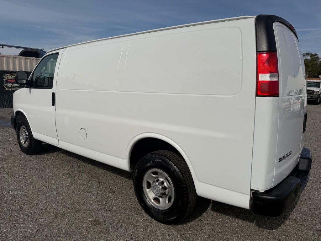 Used 2019 Chevrolet Express 2500 - photo 11