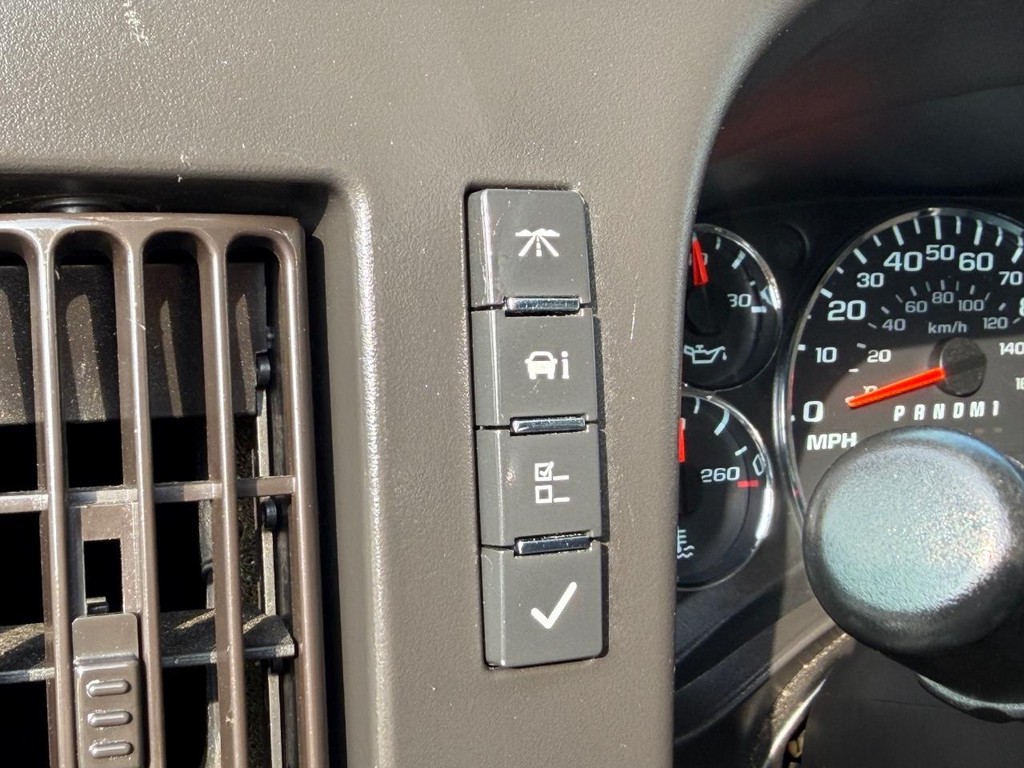 Used 2019 Chevrolet Express 2500 - photo 25