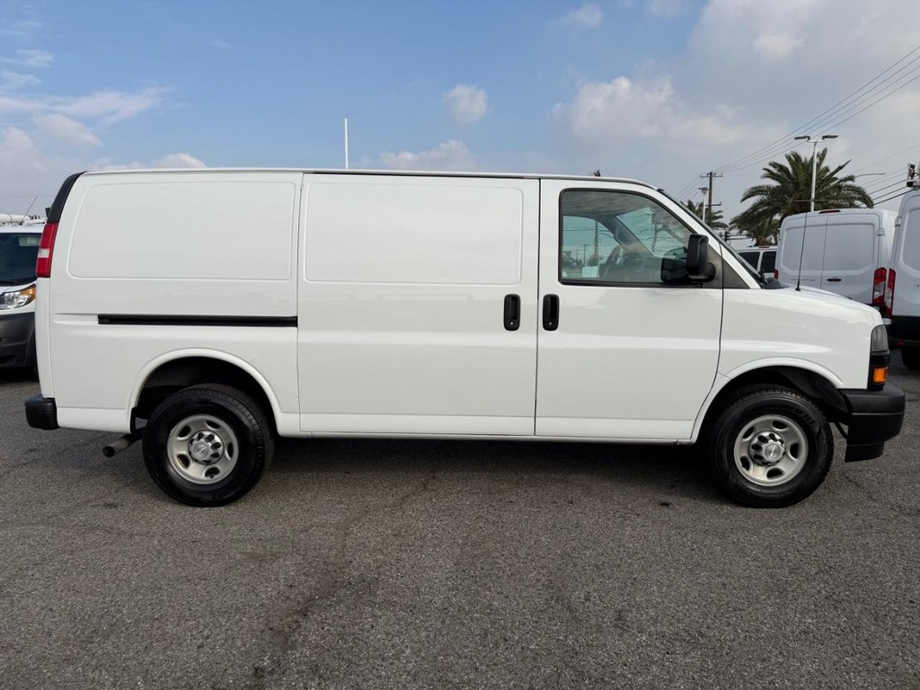 Used 2019 Chevrolet Express 2500 - photo 6