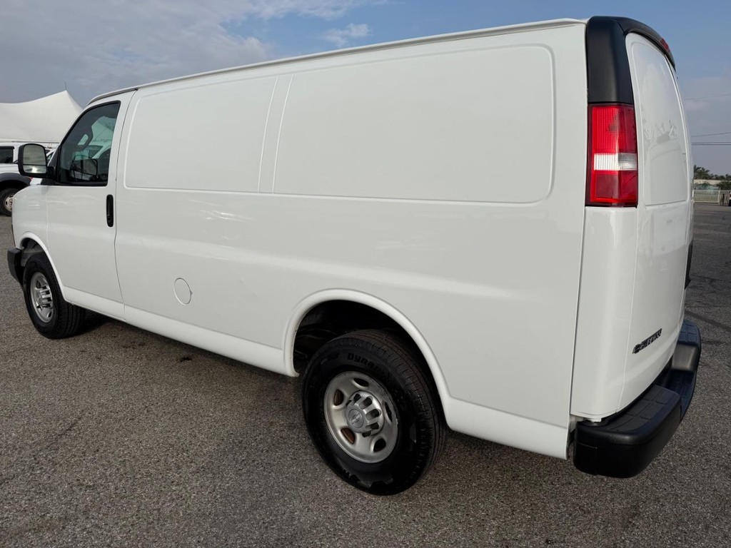 Used 2019 Chevrolet Express 2500 - photo 8