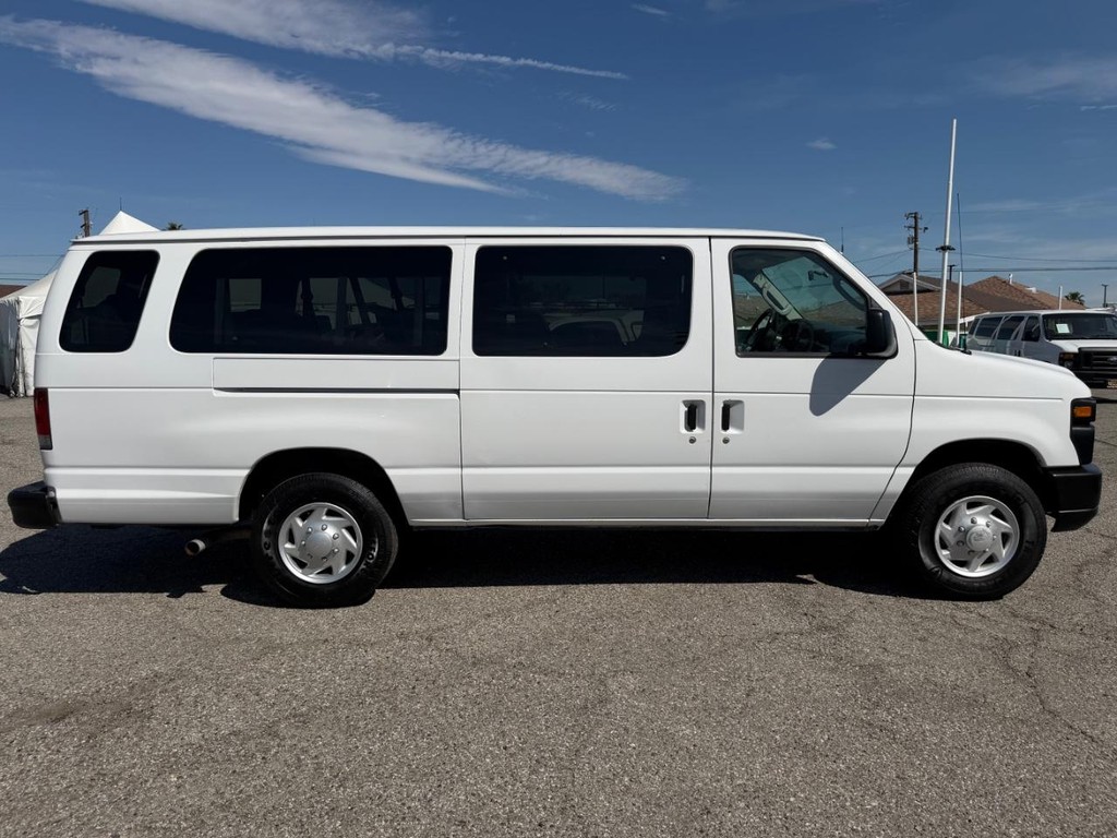 Used 2008 Ford E-350 - photo 7