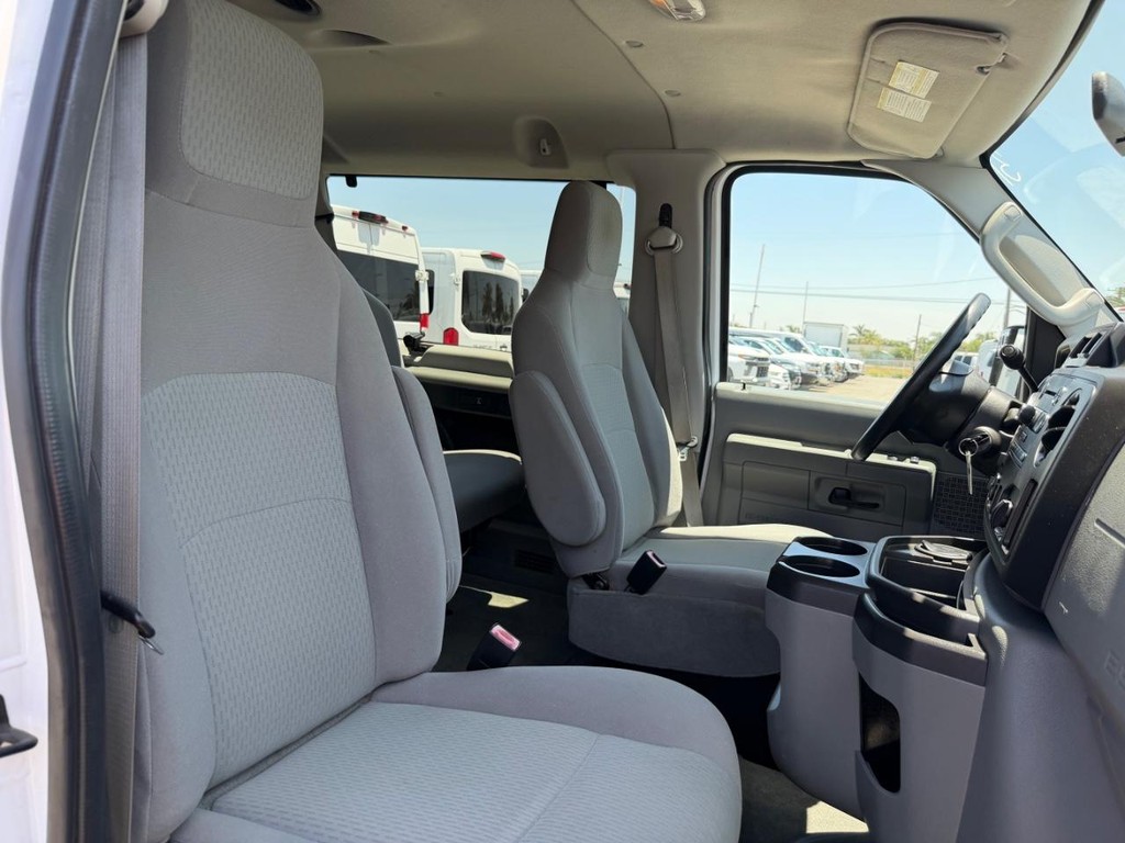 Used 2011 Ford E-350 - photo 24