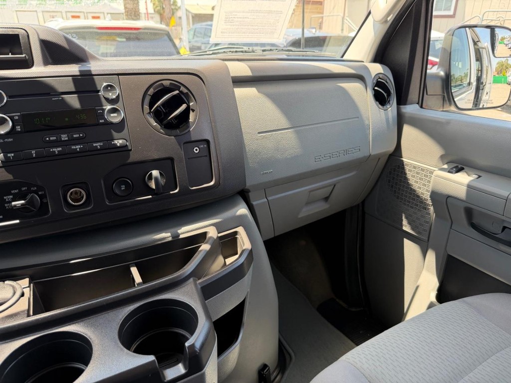 Used 2011 Ford E-350 - photo 28