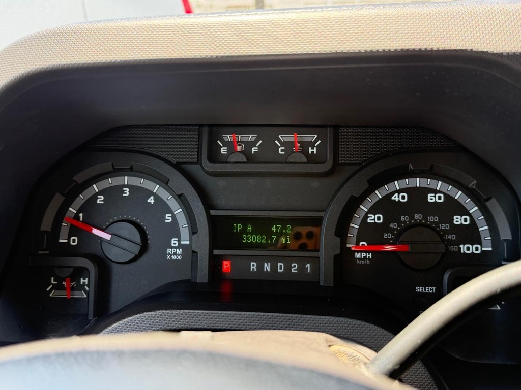 Used 2011 Ford E-350 - photo 30