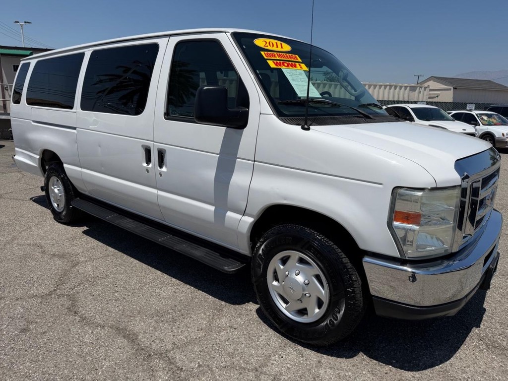 Used 2011 Ford E-350 - photo 5