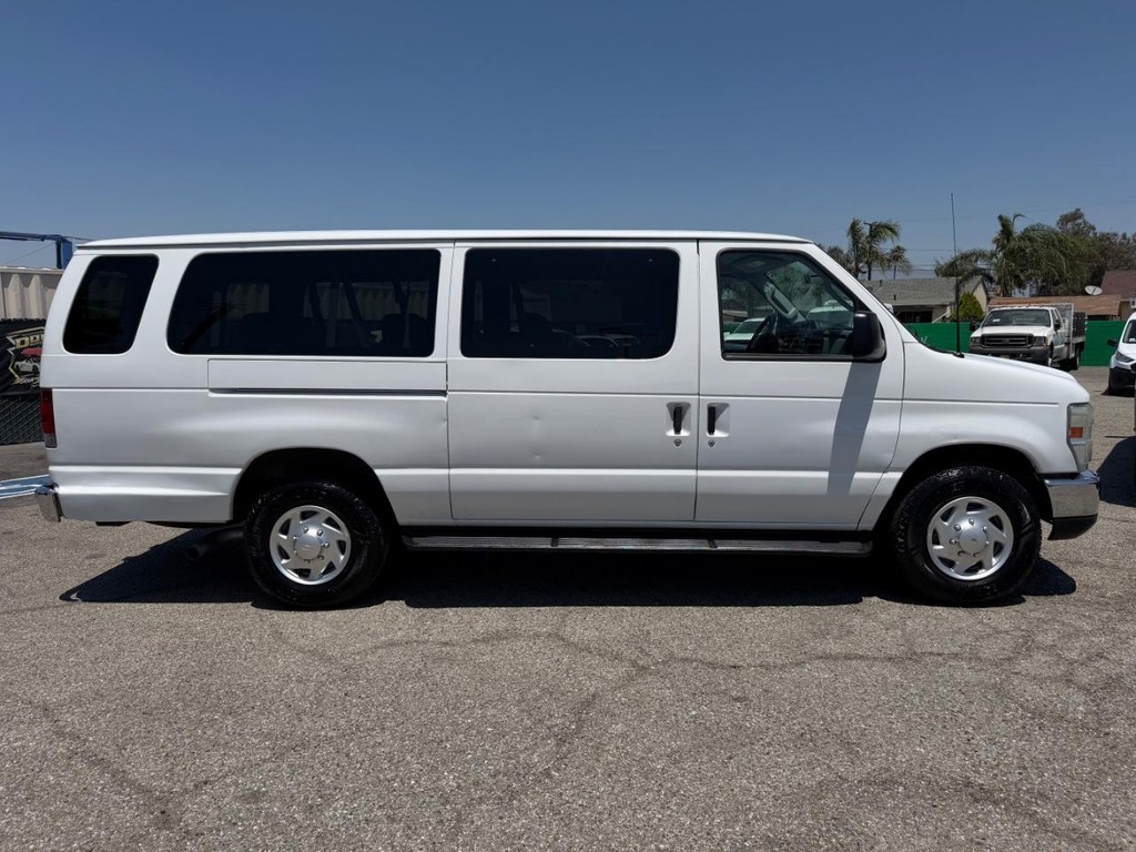 Used 2011 Ford E-350 - photo 6