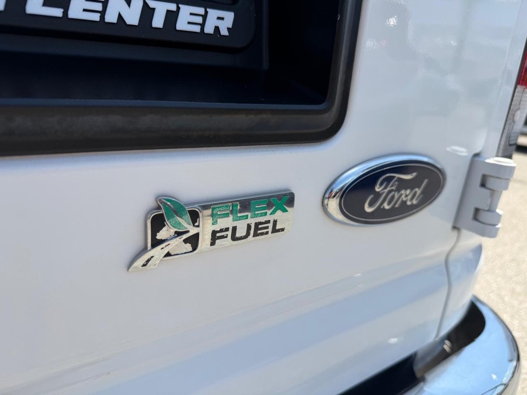 Used 2011 Ford E-350 - photo 45