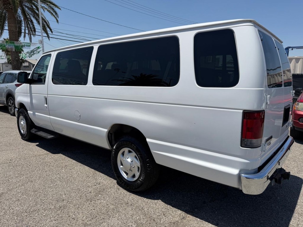 Used 2011 Ford E-350 - photo 11