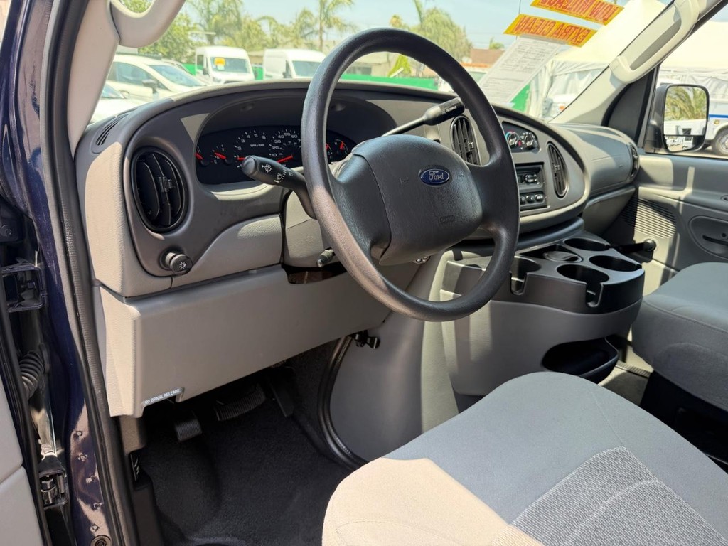 Used 2006 Ford E-150 Empty Cargo Van - photo 19