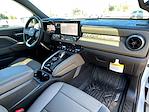 2025 Chevrolet Colorado Crew Cab 4WD Pickup for sale #248981 - photo 25