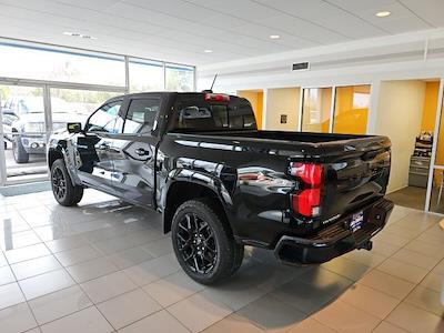 2025 Chevrolet Colorado Crew Cab 4WD Pickup for sale #25398 - photo 2